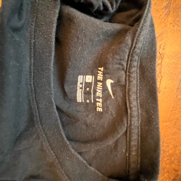 Nike Baseball T-Shirt - Medium - Picture 4 of 4